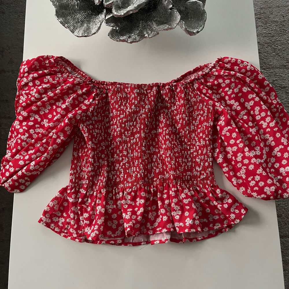 Red floral print balloon sleeve off the shoulder (option) top